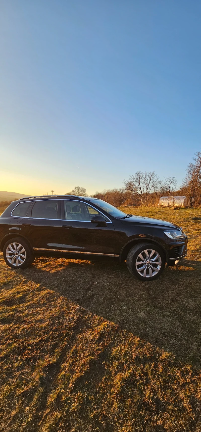 VW Touareg 3.0TDI , снимка 8 - Автомобили и джипове - 49391377