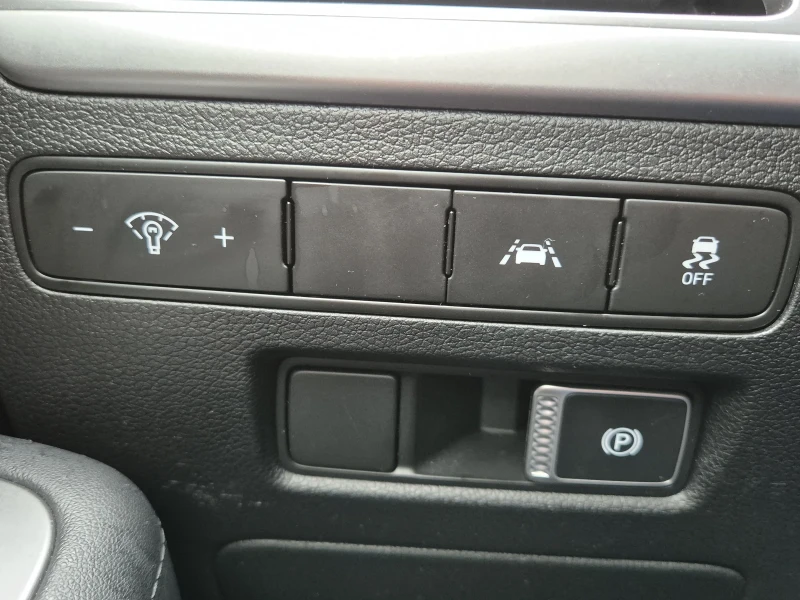 Hyundai Palisade 3.8 V6 AWD  / 7+ 1 места, снимка 11 - Автомобили и джипове - 52312092