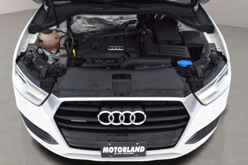 Audi Q3 * quattro Premium, quattro Sport Premium * CARFAX , снимка 16 - Автомобили и джипове - 53357902