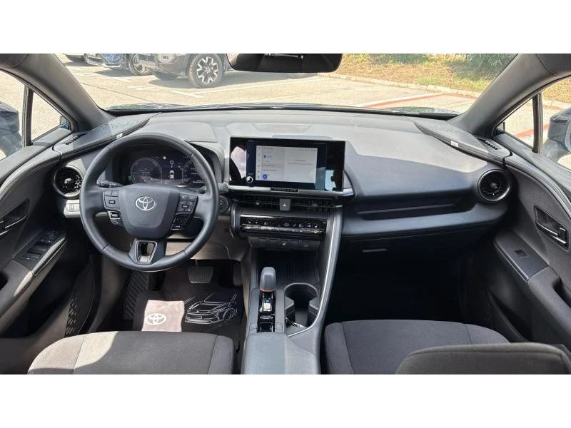 Toyota C-HR 2.0 PHEV COOL, снимка 8 - Автомобили и джипове - 55376726