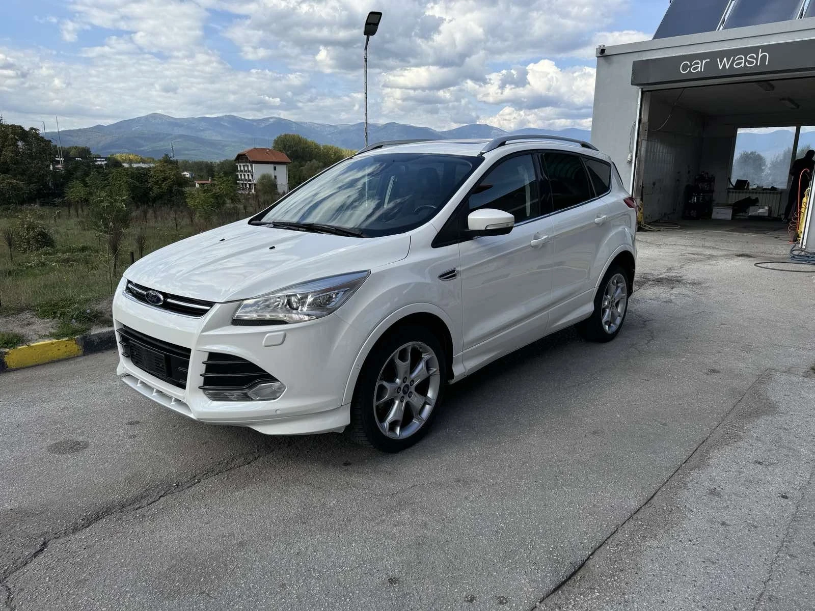 Ford Kuga 2.0D 180к.c AUTOMATIC  - изображение 2