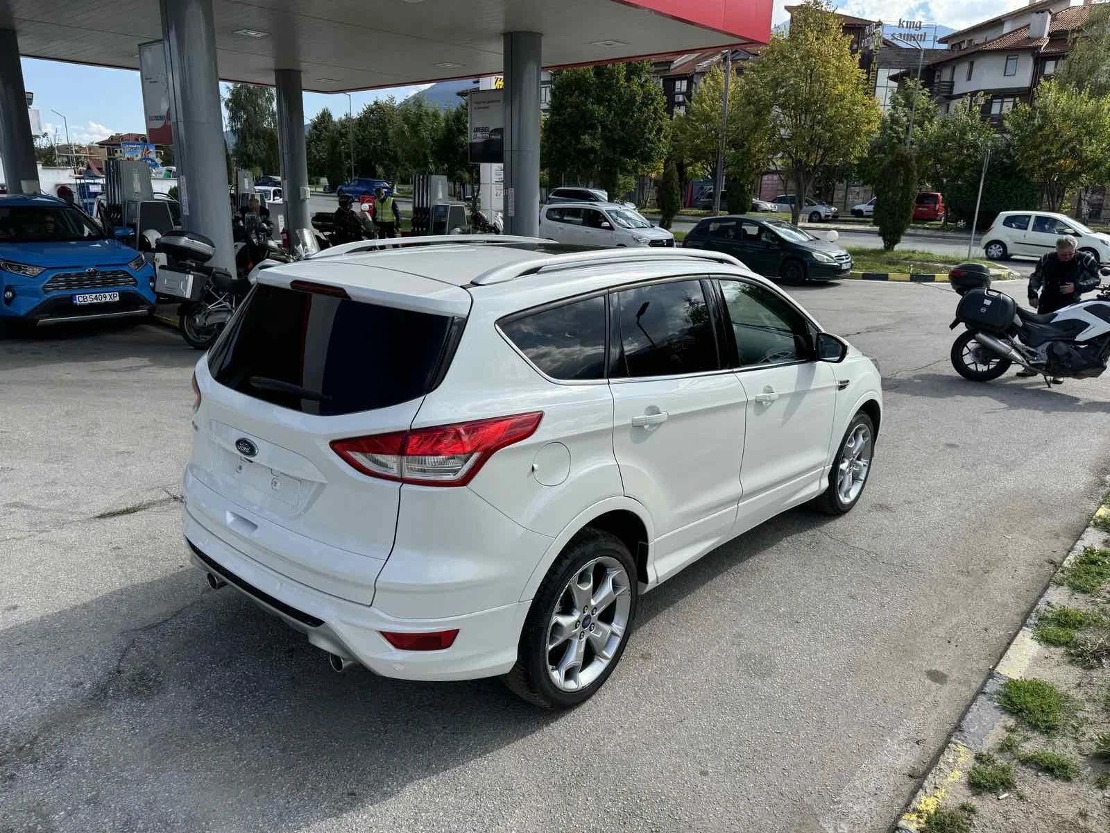 Ford Kuga 2.0D 180к.c AUTOMATIC  - изображение 7