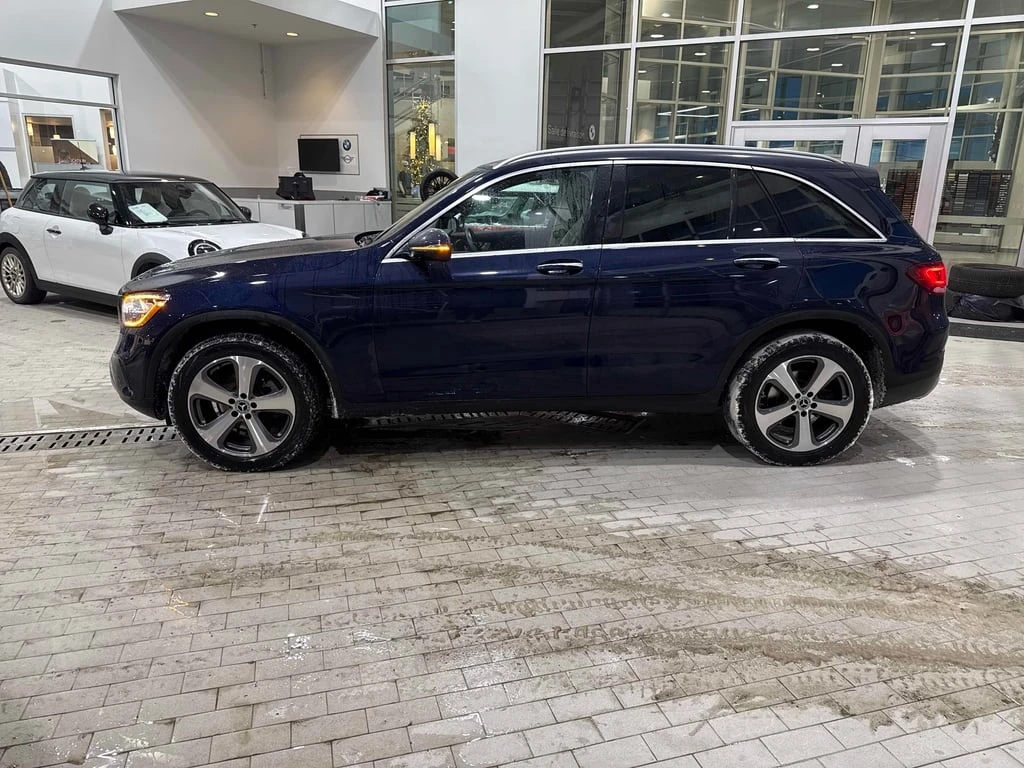 Mercedes-Benz GLC 300 2022 * CARFAX * БЕЗ ПЪРВОНАЧАЛНА ВНОСКА - изображение 3