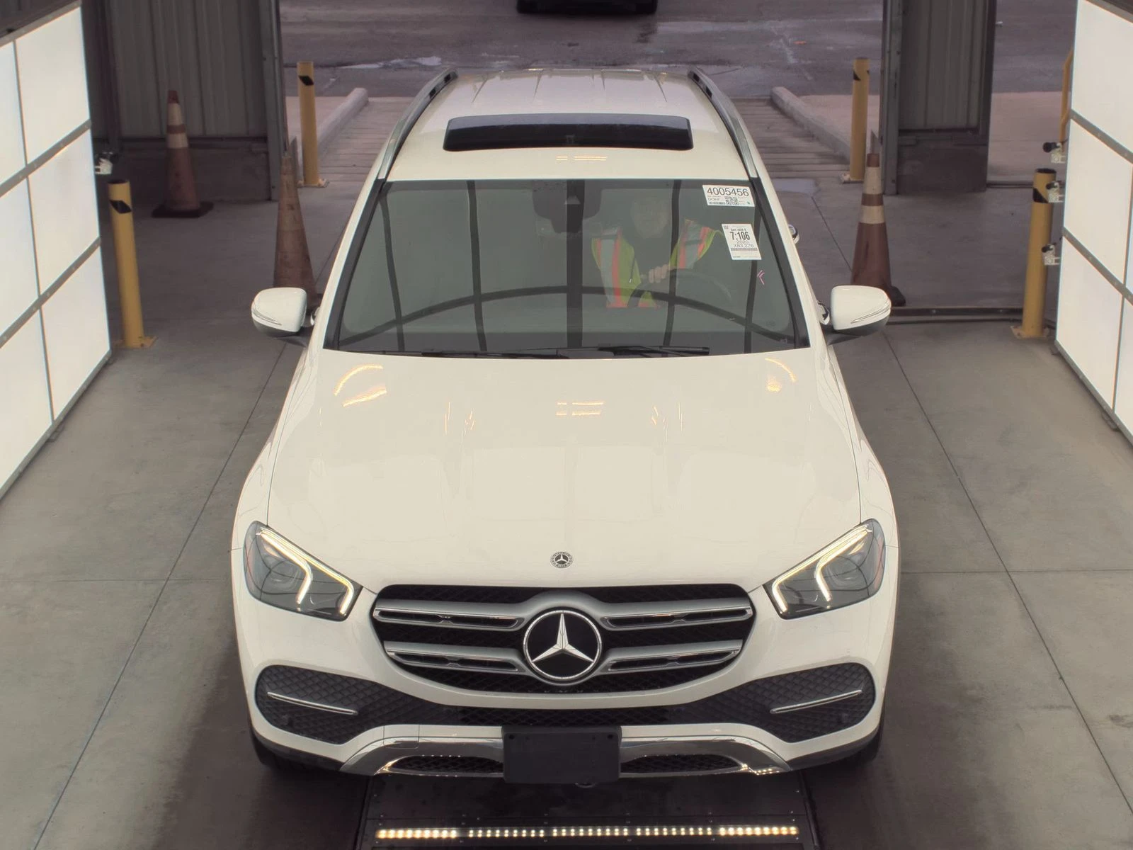 Mercedes-Benz GLE 350 4MATIC - изображение 3