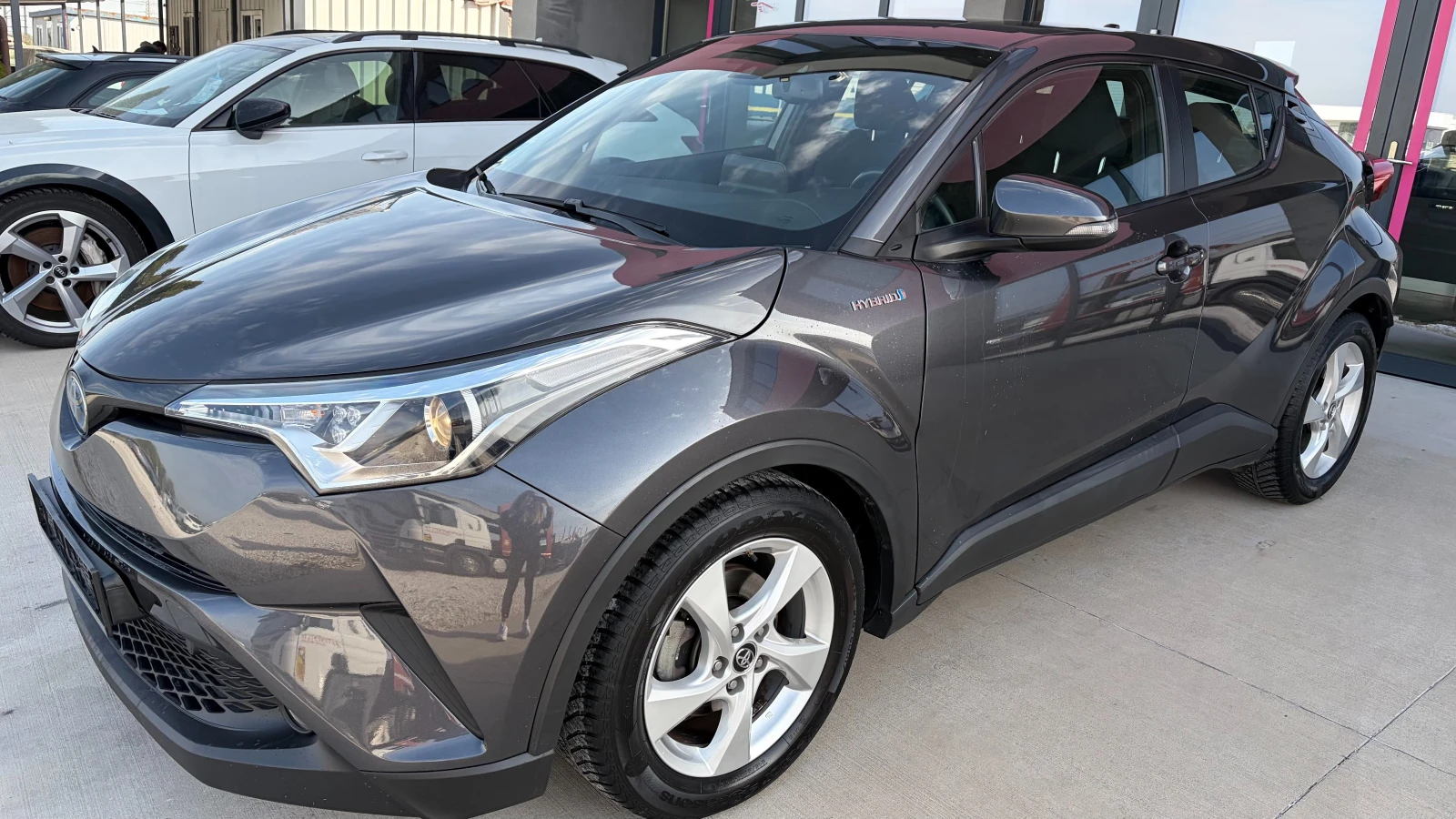 Toyota C-HR 1.8 HYBRID , снимка 2 - Автомобили и джипове - 54223084