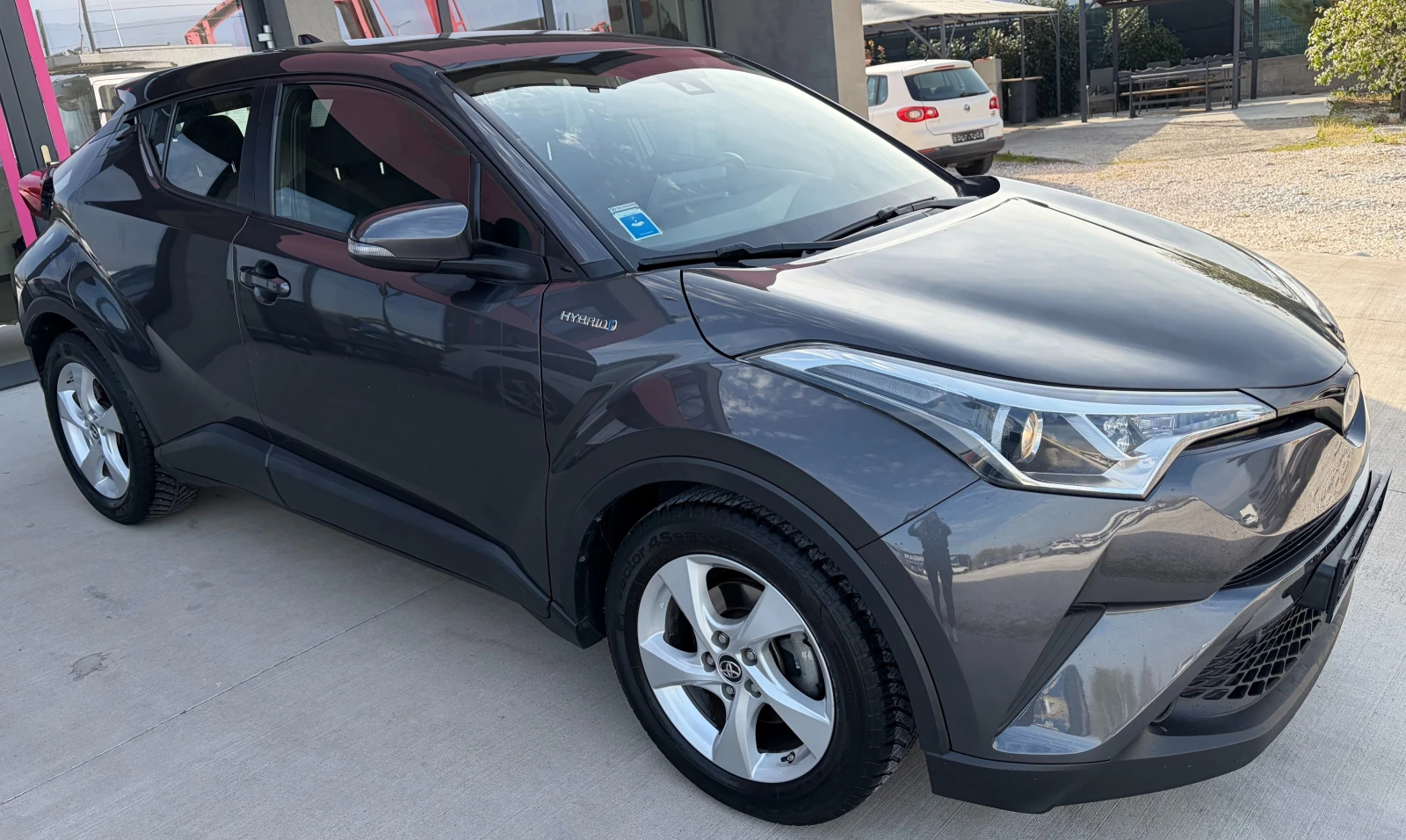 Toyota C-HR 1.8 HYBRID , снимка 3 - Автомобили и джипове - 54223084
