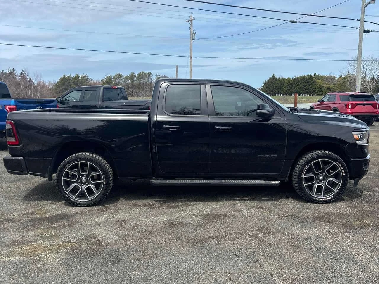 Dodge RAM 1500 Sport /BLACK GRILL / CAMERA/КЛИП НА МОТОРА , снимка 3 - Автомобили и джипове - 54378359