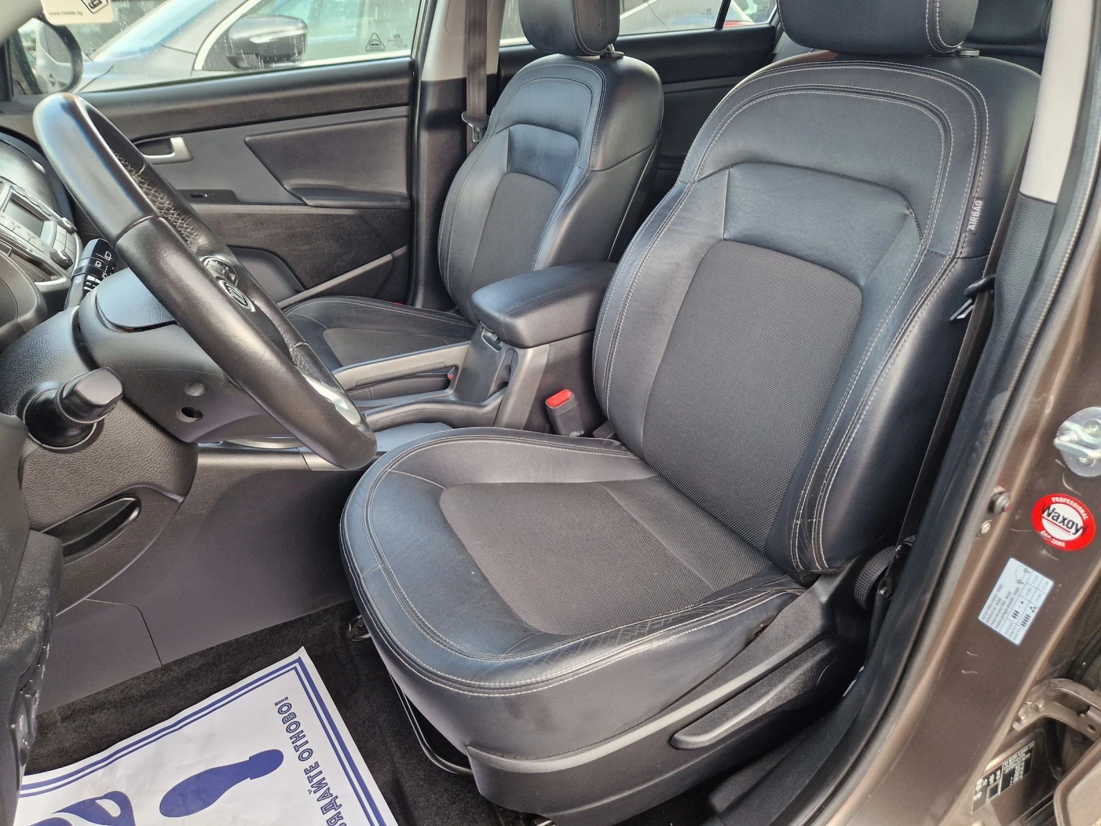 Kia Sportage 1.6GDI, снимка 12 - Автомобили и джипове - 54695479