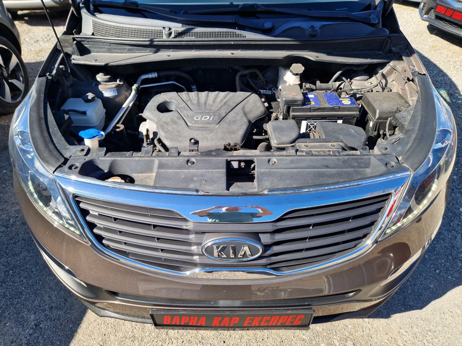 Kia Sportage 1.6GDI, снимка 8 - Автомобили и джипове - 54695479