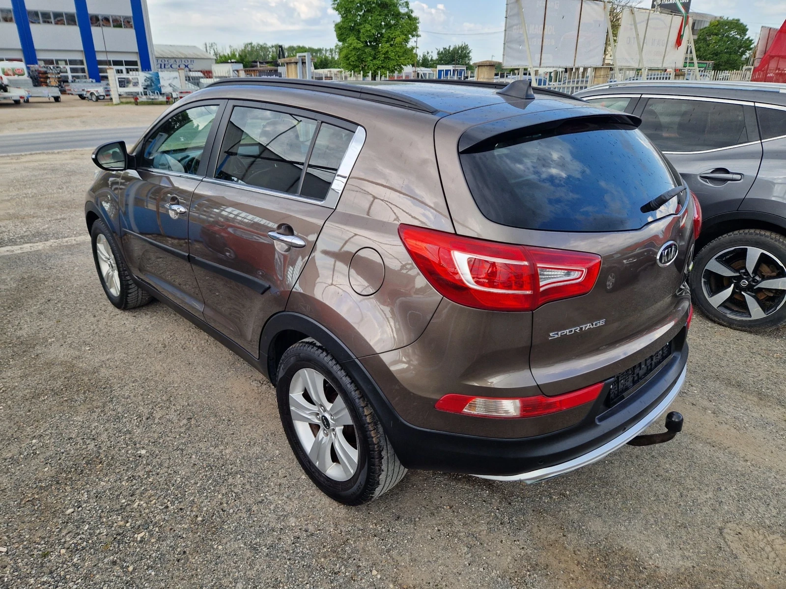 Kia Sportage 1.6GDI, снимка 5 - Автомобили и джипове - 54695479
