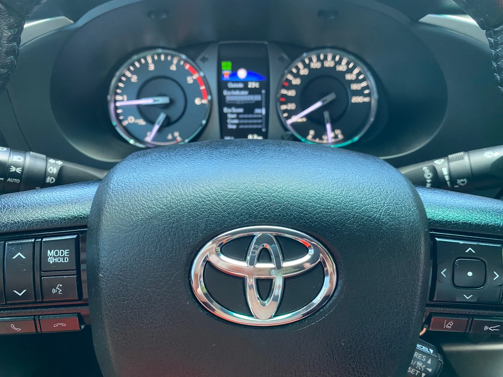 Toyota Hilux 2, 4 D4D/AUTOMAT | Mobile.bg � ����������� 12