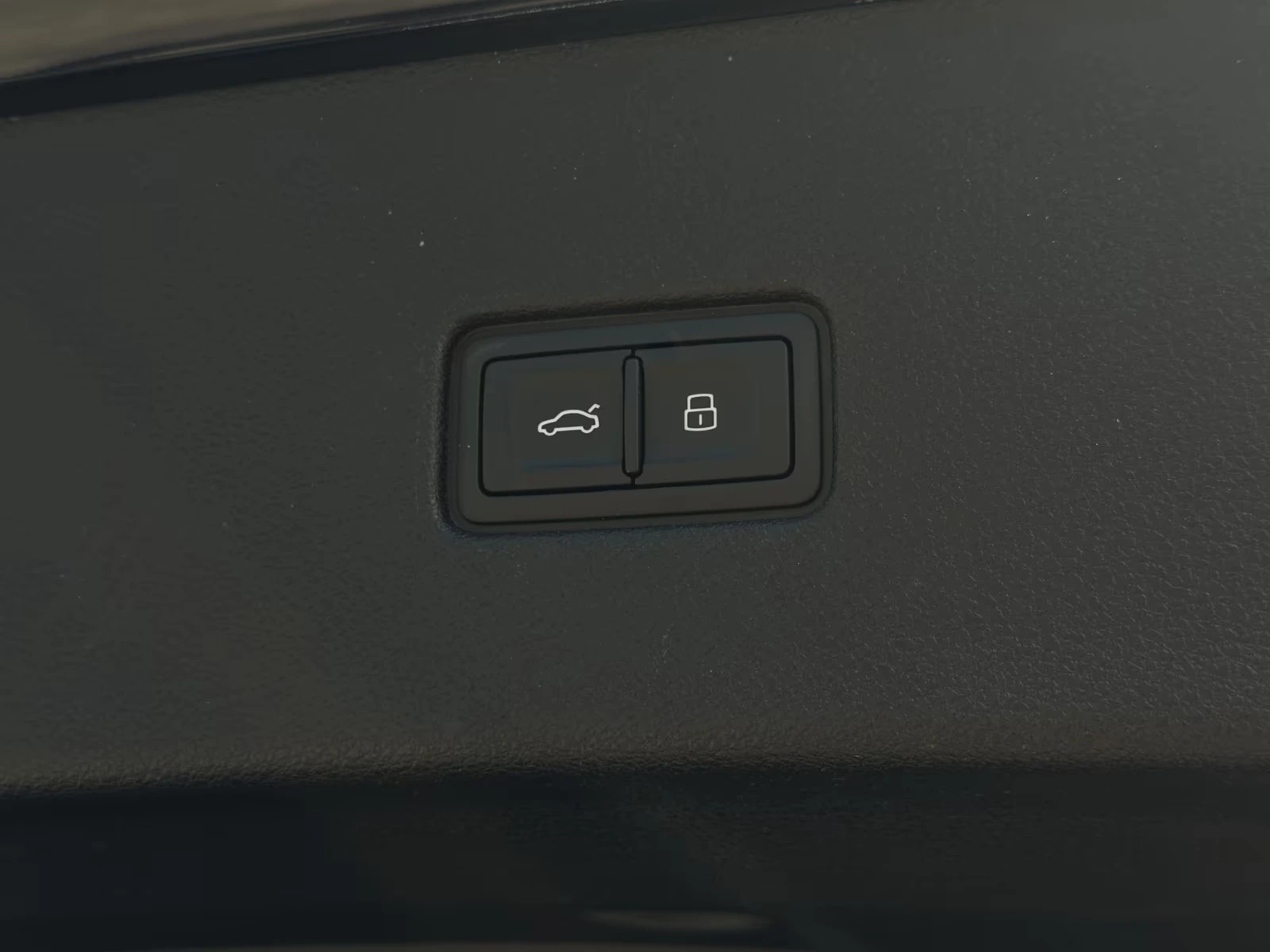 Audi Q8 50 TDI / FACELIFT / S-LINE / MATRIX / B&O / AIR, снимка 17 - Автомобили и джипове - 55218157