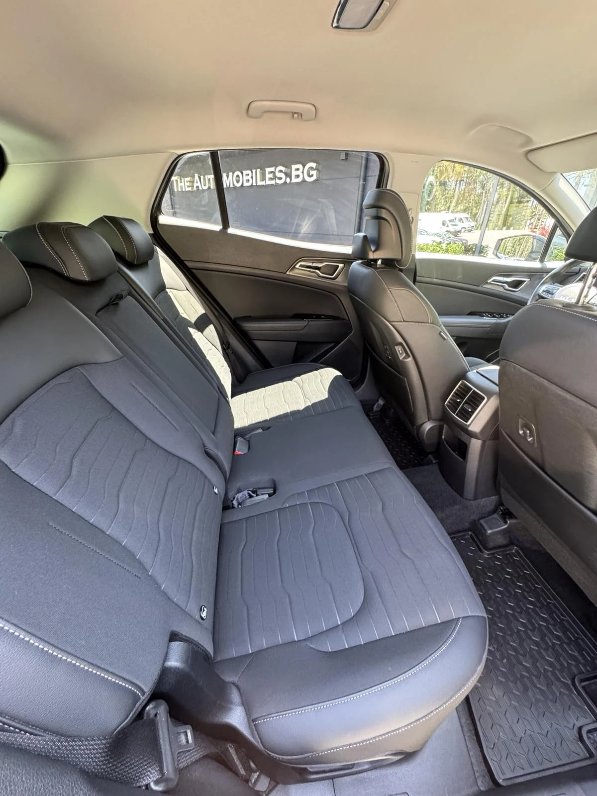 Kia Sportage, снимка 11 - Автомобили и джипове - 55463436