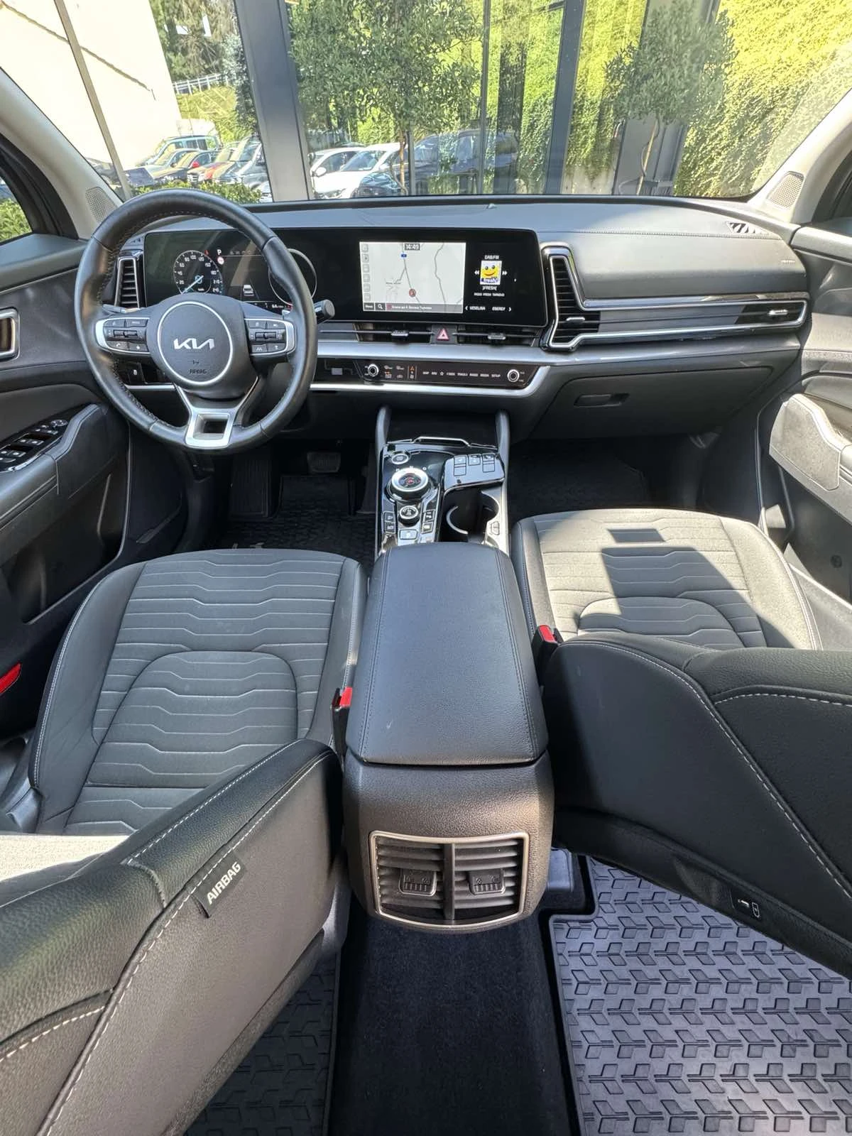 Kia Sportage, снимка 13 - Автомобили и джипове - 55463436