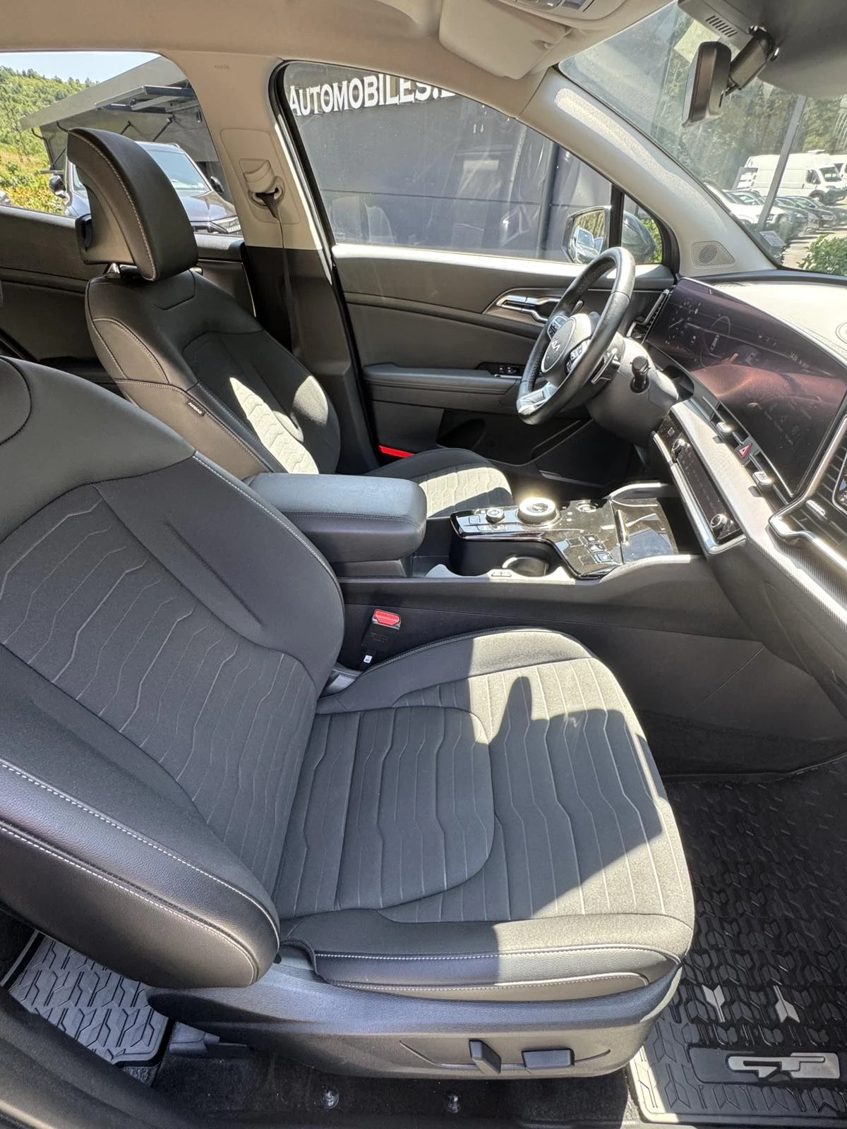 Kia Sportage, снимка 12 - Автомобили и джипове - 55463436