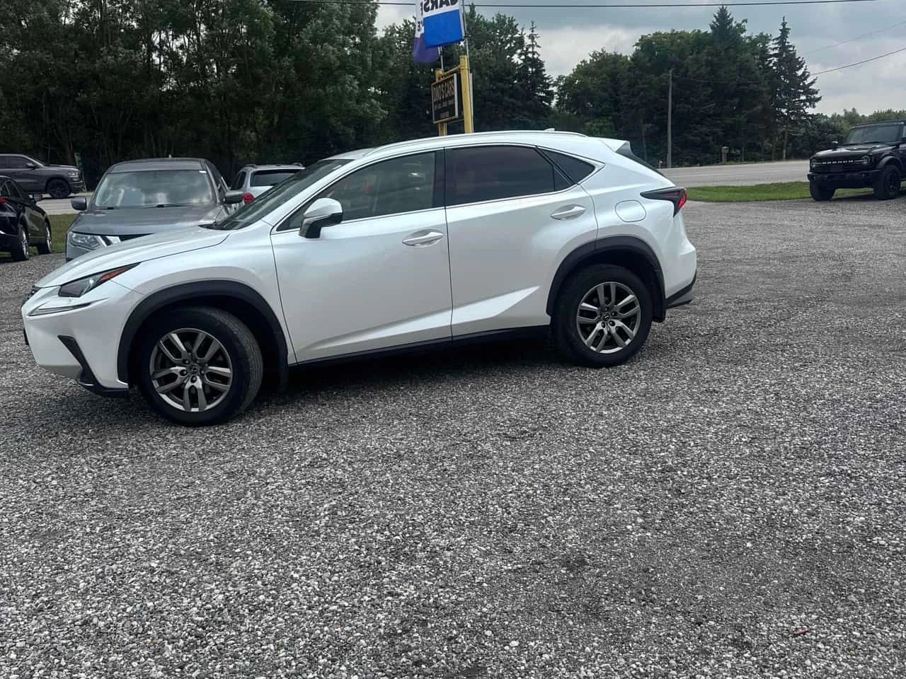Lexus NX * 300 * АВТОКРЕДИТ БЕЗ ПЪРВОНАЧАЛНА ВНОСКА* , снимка 2 - Автомобили и джипове - 55528534
