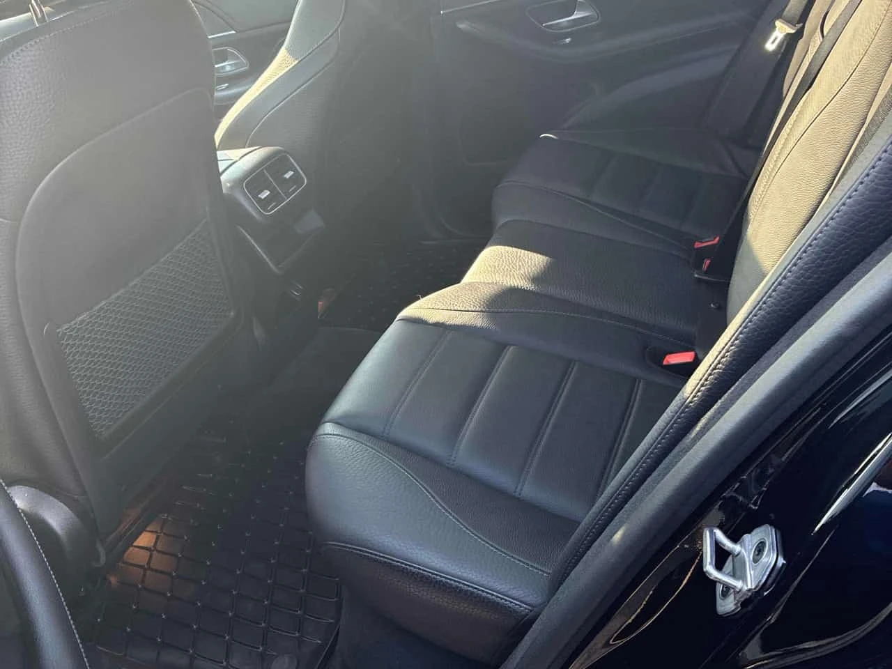 Mercedes-Benz GLE 450 * CARFAX * ОПЦИЯ ЗА ФИНАНСИРАНЕ, снимка 11 - Автомобили и джипове - 55771939