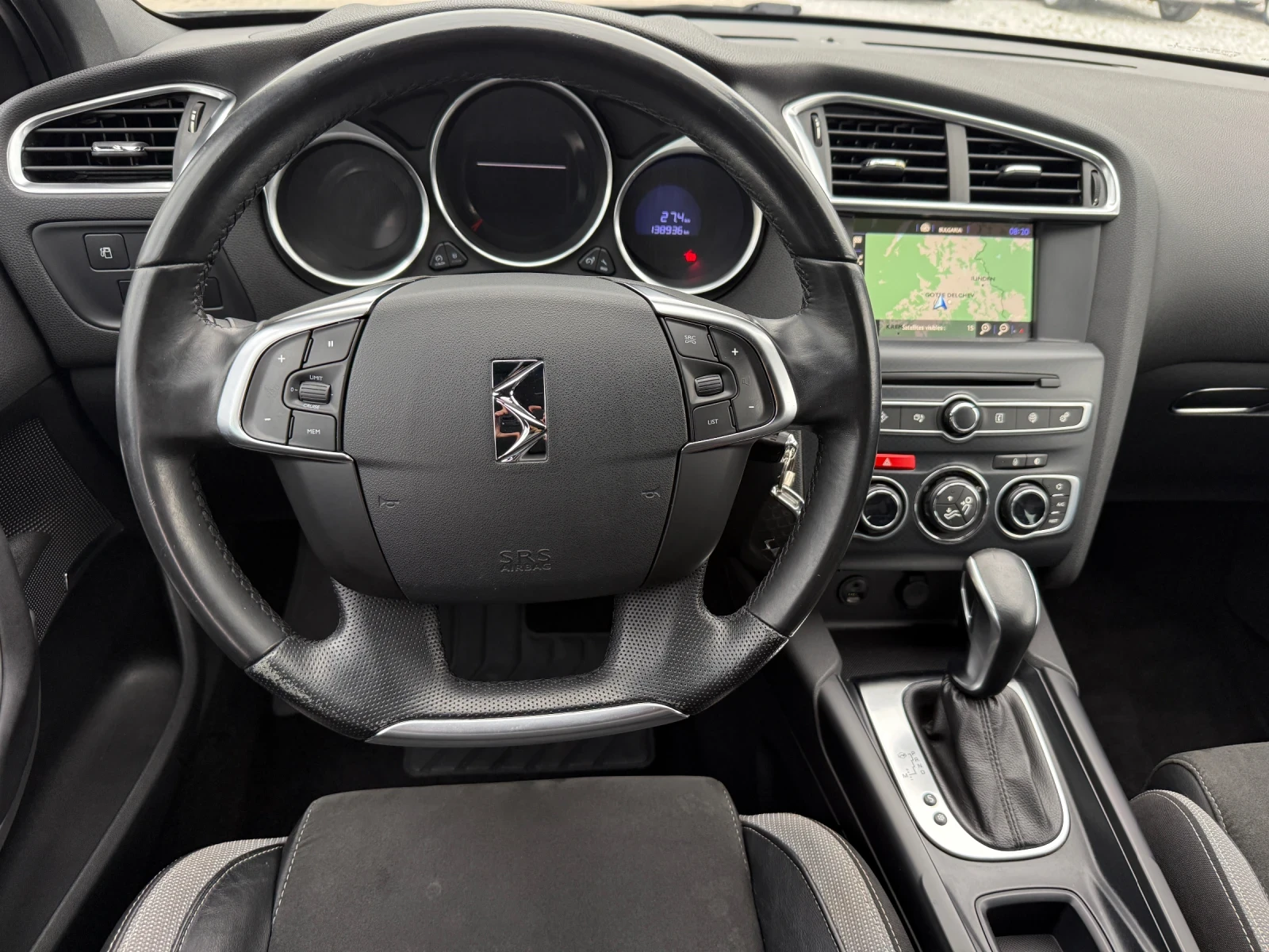 Citroen DS 4 Crossback 1.6HDi, снимка 16 - Автомобили и джипове - 56200348
