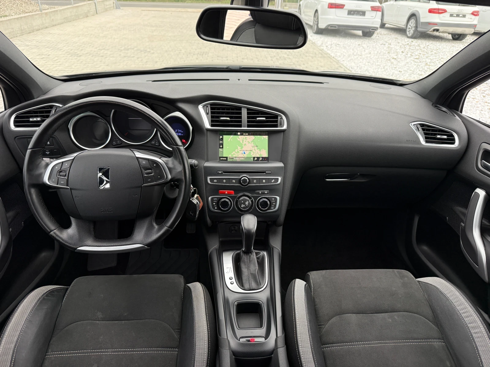 Citroen DS 4 Crossback 1.6HDi, снимка 15 - Автомобили и джипове - 56200348