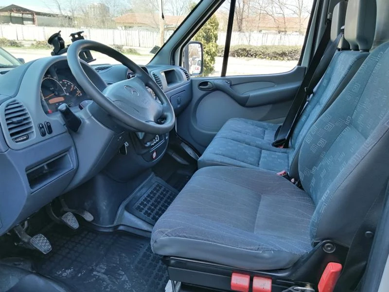 Mercedes-Benz Sprinter 311 СПЕЦИАЛЕН АВТОВОЗ, снимка 10 - Бусове и автобуси - 32496983