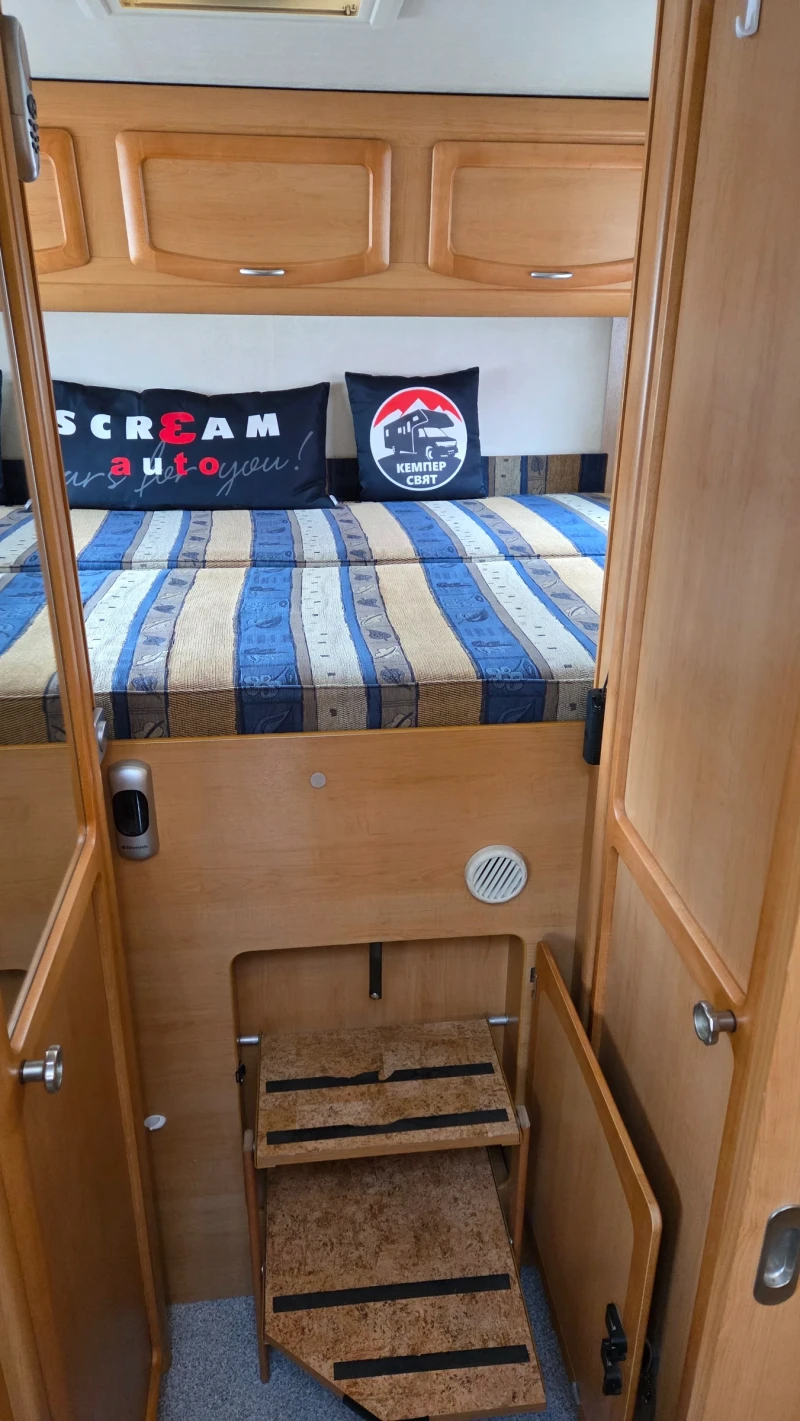 Кемпер Frankia Holiday Class- Два Климатика! , снимка 8 - Каравани и кемпери - 52318372