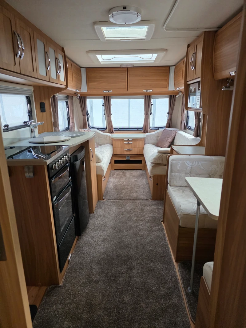 Каравана Други Lunar Clubman , снимка 16 - Каравани и кемпери - 52497041