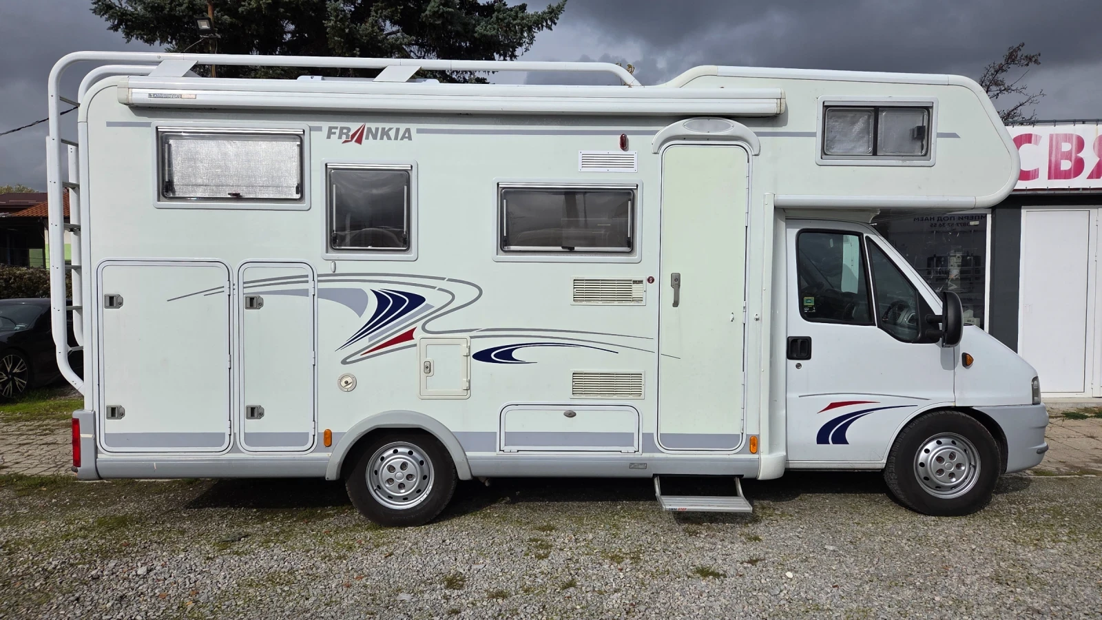  Frankia Holiday Class-  !  | Mobile.bg   2