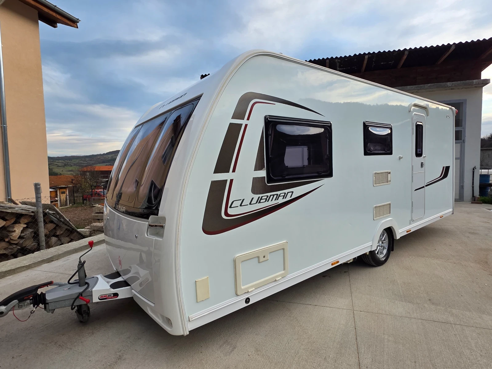 Каравана Други Lunar Clubman  - изображение 3