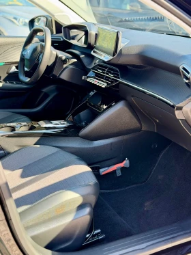Peugeot 208 52Kw 320км Пробег, снимка 8