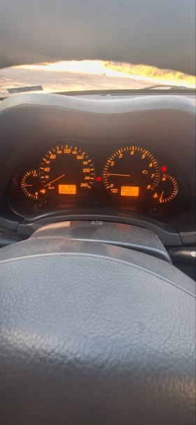 Toyota Avensis 2.4 +  | Mobile.bg    6