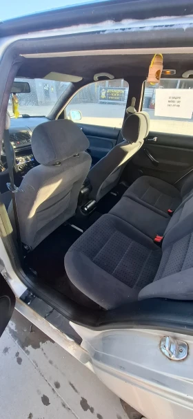 VW Golf 1.6 Газ Бензин - 1300 € / 2542.58 лв. - 11600028 11