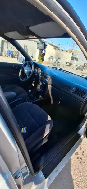 VW Golf 1.6 Газ Бензин - 1300 € / 2542.58 лв. - 11600028 9