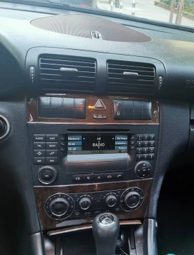 Mercedes-Benz 220 Elegance - 2250 € / 4400.62 лв. - 50186432 2