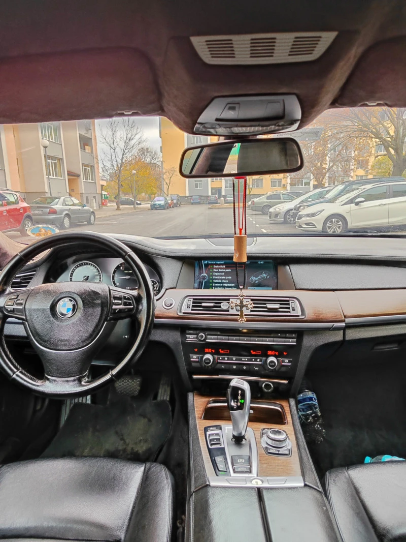 BMW 740  Бартер , снимка 12 - Автомобили и джипове - 43313925