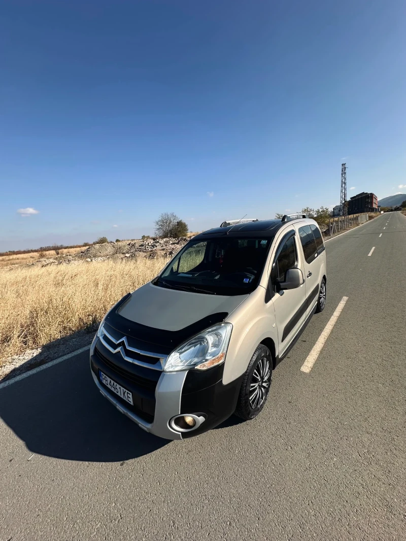 Citroen Berlingo XTR 1.6HDi PANO, снимка 8 - Автомобили и джипове - 47913070