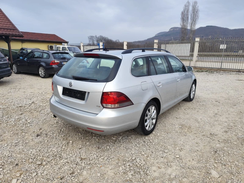 VW Golf 1.6 дизел 105 коня Италия, снимка 5 - Автомобили и джипове - 49571638