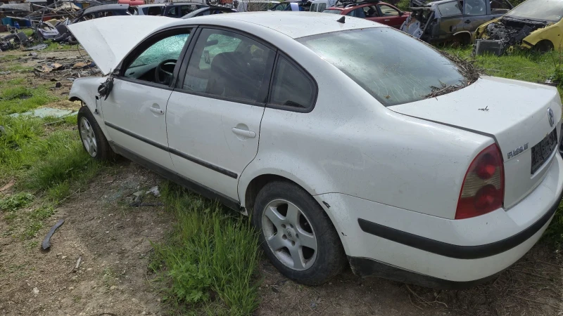 VW Passat 1.9TDI, снимка 2 - Автомобили и джипове - 49931588