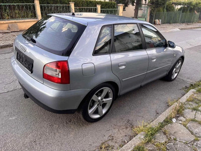 Audi A3 1.8T 180k.c Автоматик, снимка 4 - Автомобили и джипове - 50554882