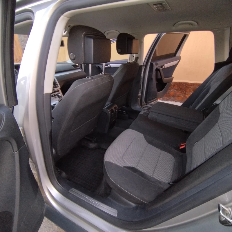 VW Passat, снимка 16 - Автомобили и джипове - 50696427