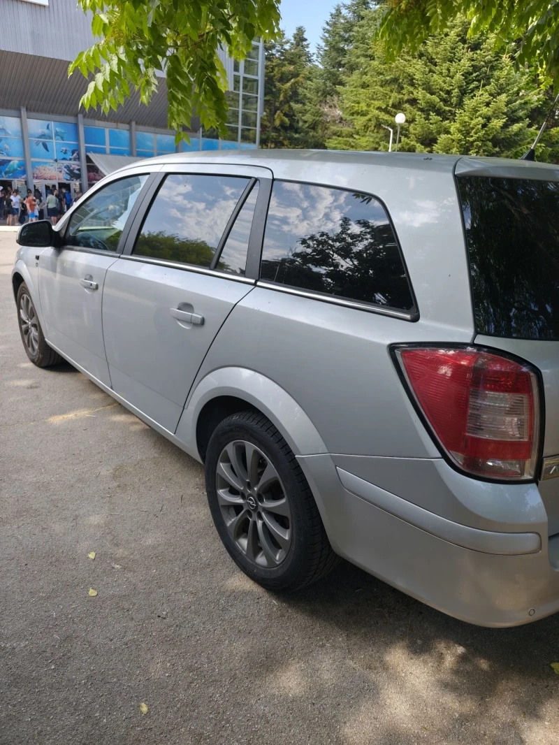 Opel Astra 1.7 110кс, снимка 4 - Автомобили и джипове - 51428661