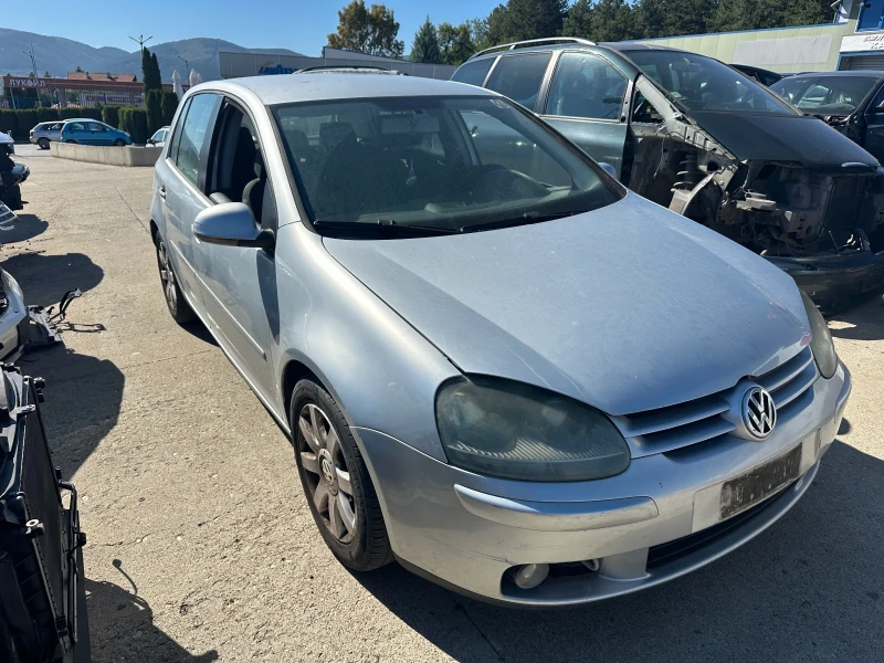 VW Golf 2.0 TDI, снимка 3 - Автомобили и джипове - 51795825