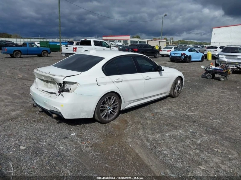 BMW 335 * CARFAX * БЕЗ ПЪРВОНАЧАЛНА ВНОСКА, снимка 4 - Автомобили и джипове - 52637498