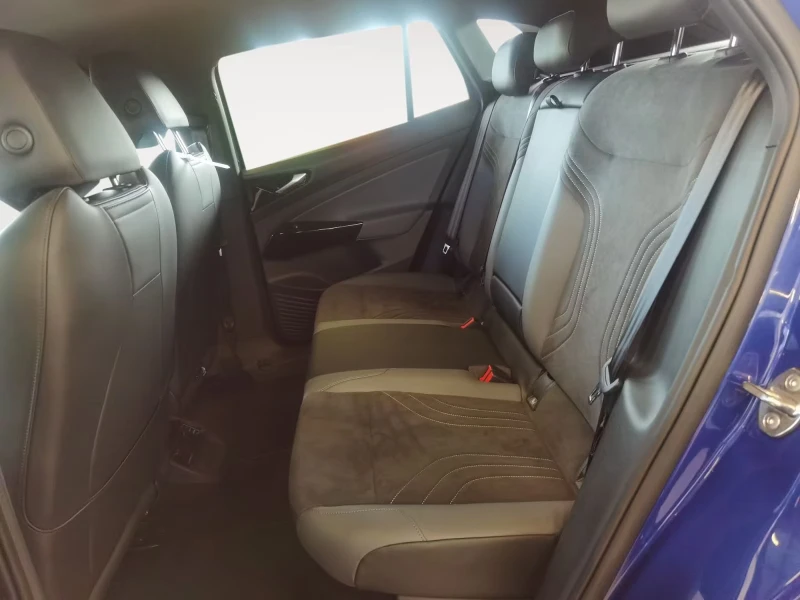 VW ID.4 PRO/286HP/LED/NAVI/CAM/ACC/AMBI/CARPLAY/KLESS/960f, снимка 15 - Автомобили и джипове - 52705812