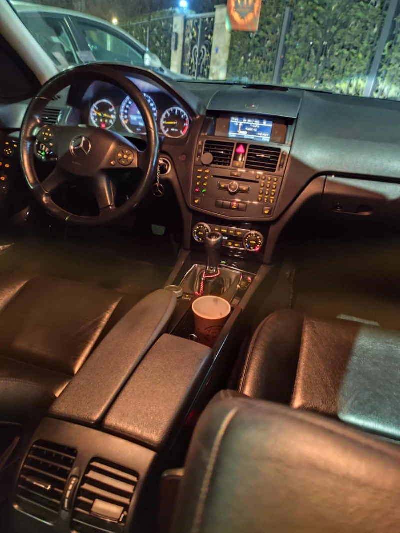 Mercedes-Benz C 200, снимка 6 - Автомобили и джипове - 52910947
