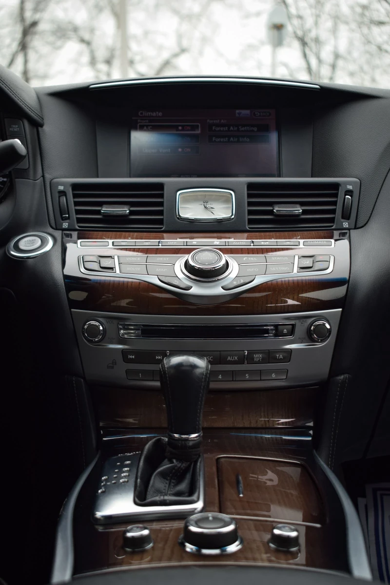 Infiniti M 30d 88000km, снимка 15 - Автомобили и джипове - 53566723