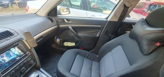 Skoda Octavia 2000TDI 140к.с., снимка 11 - Автомобили и джипове - 52447785