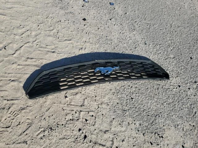 Ford Mustang 2.3L 4 Rear-wheel drive - изображение 5