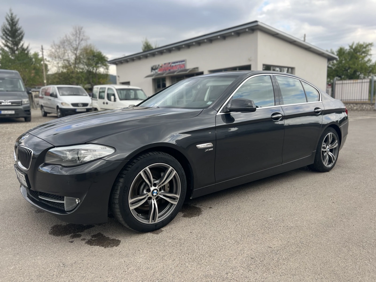 BMW 530 Xdrive - изображение 2