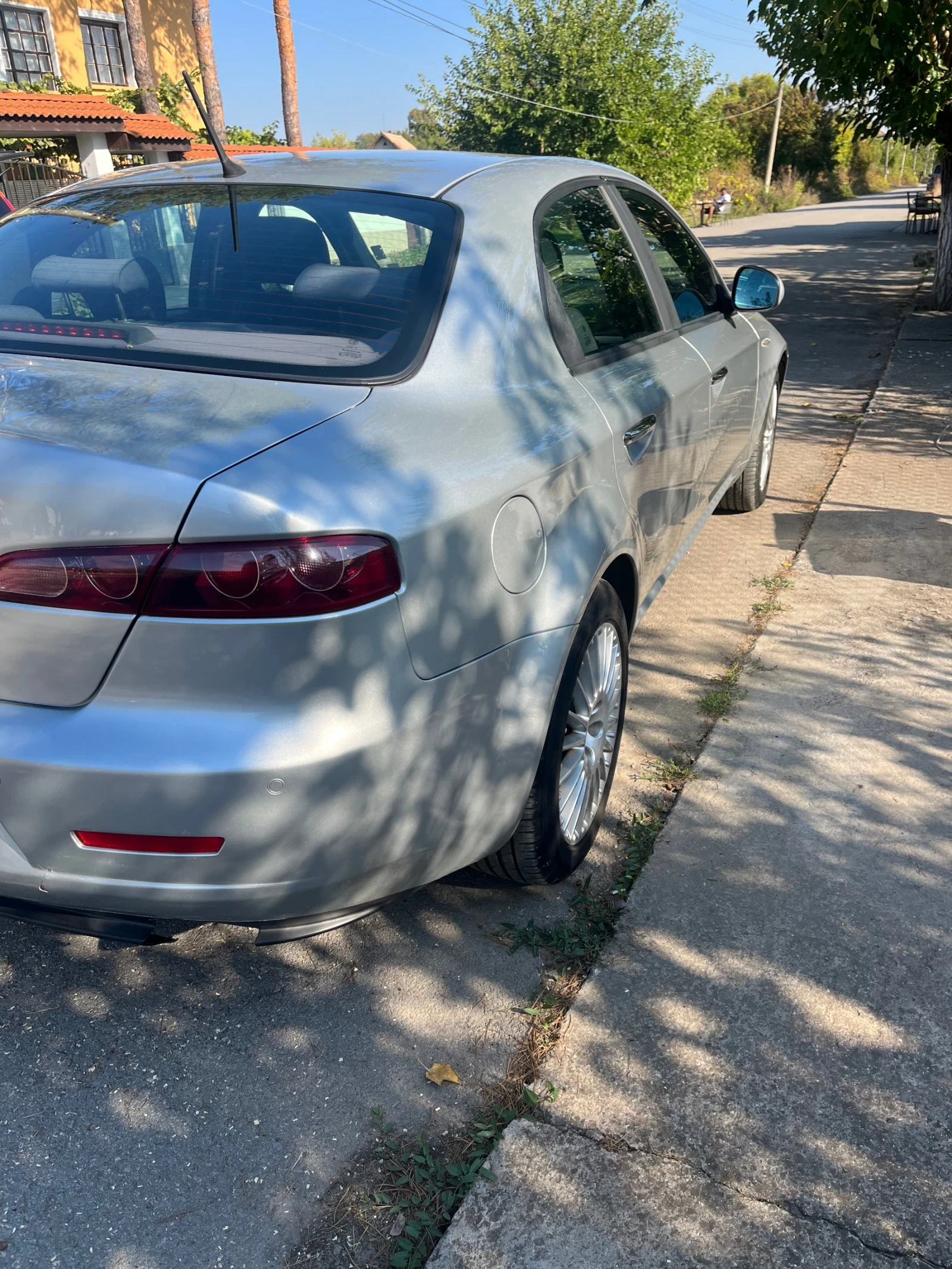 Alfa Romeo 159 1.9 JTD - изображение 6