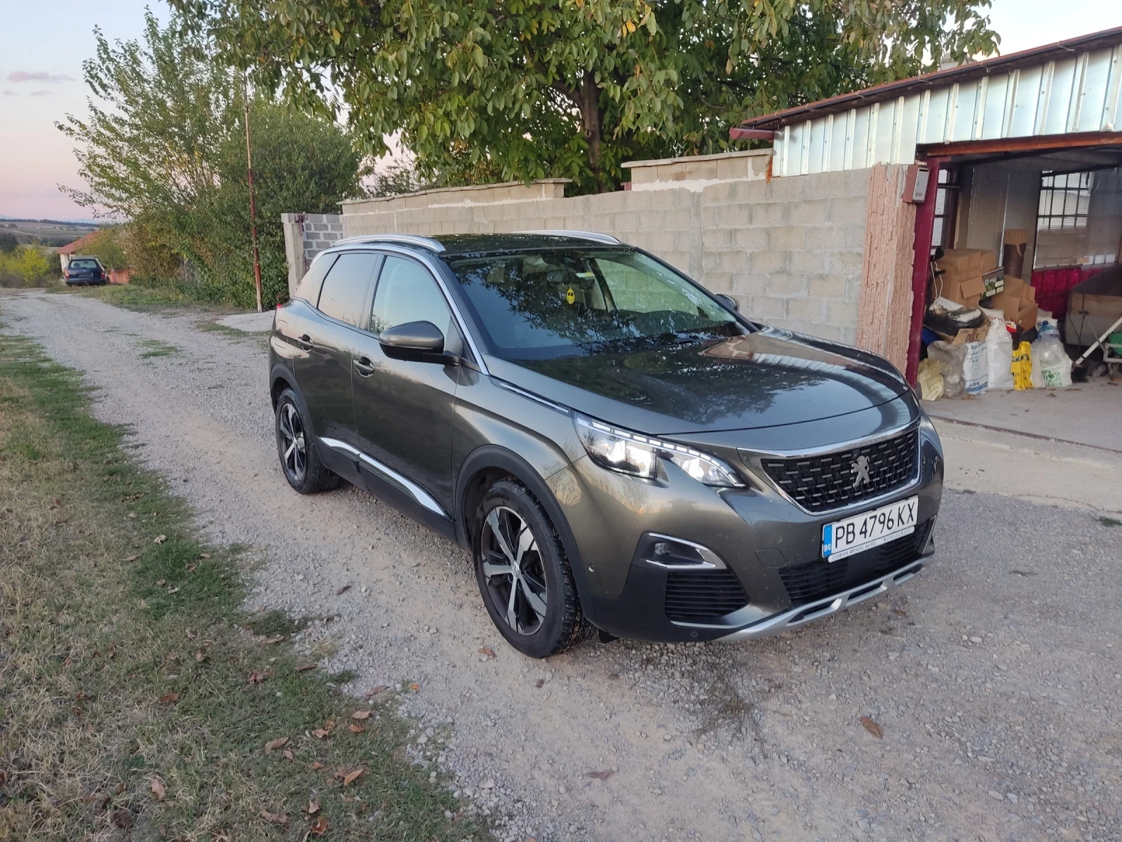 Peugeot 3008  ALLURE 1.5 e-HDi 130 EAT8 EURO 6.2 - изображение 2